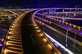 城市(shi)道(dao)路(lu)炤明(ming)